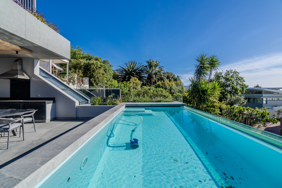 6 Bedroom Property for Sale in Camps Bay Western Cape